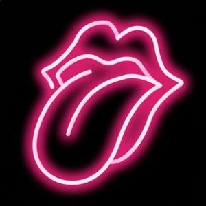 Meet your Posher, Lina